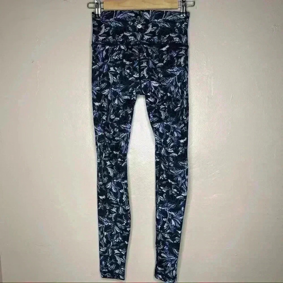 Lululemon Wunder Under Hi-Rise Tight 28"
Embellished Multi Sz 4 - Picture 1 of 7